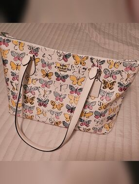 Coach Butterfly Print Tote Bag in Cream/Multi colorered.